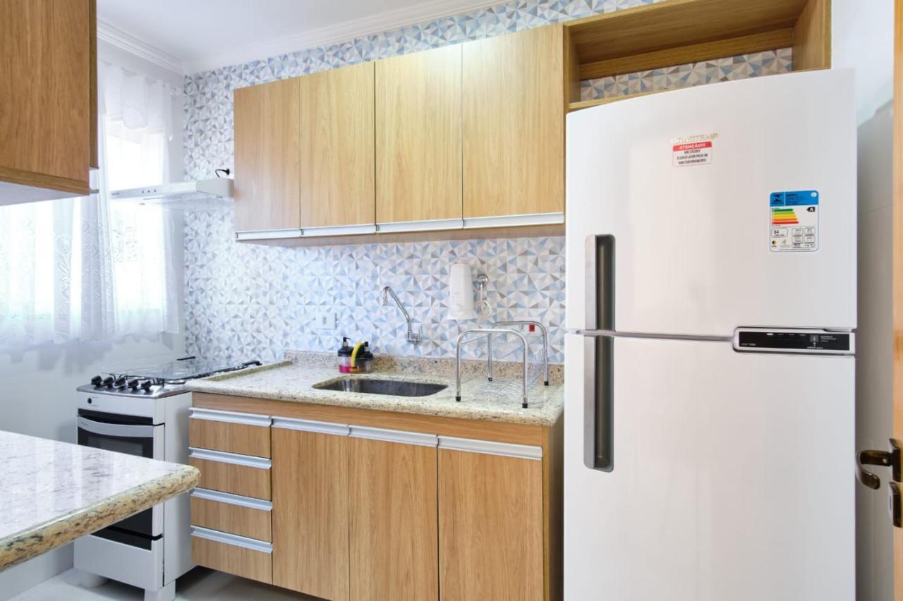 Apartamento Agua Viva: Beachside Retreat with AC & BBQ Ubatuba Exterior photo